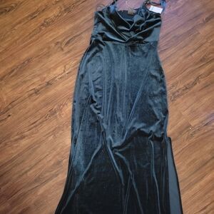 Green Velvet Taylor Dress